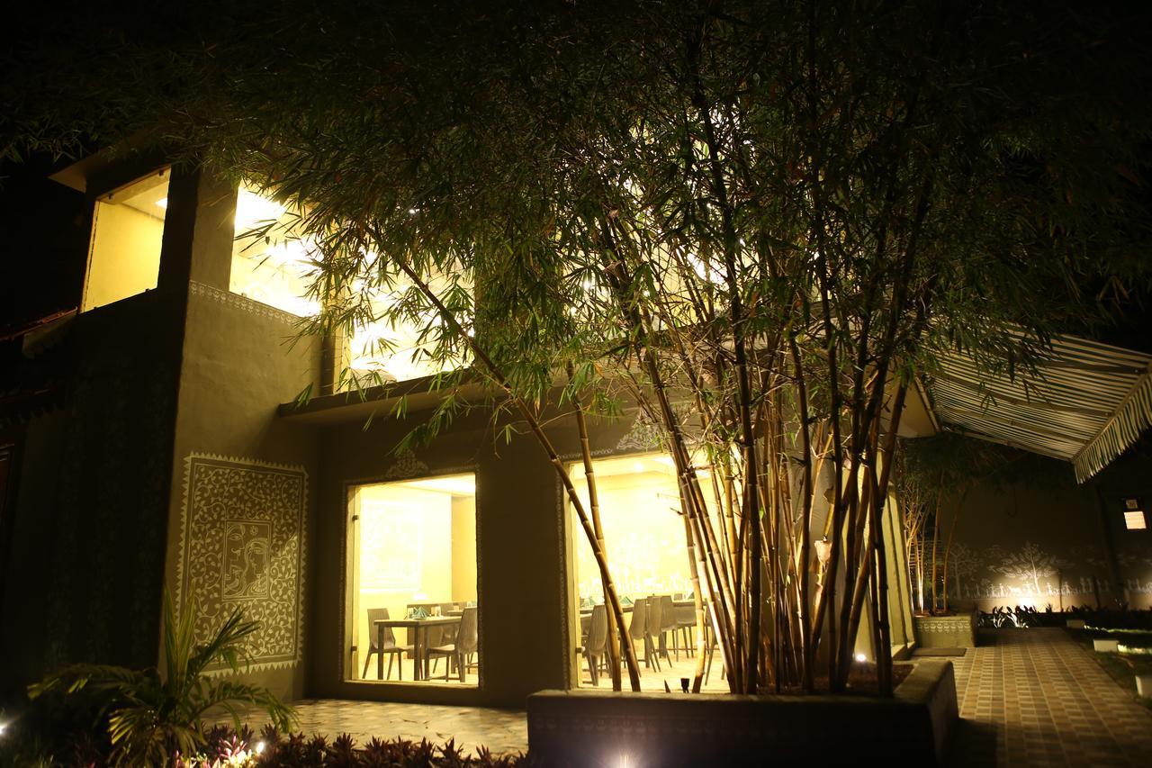 Breathing Earth - Rooms And Pool Kolkata Luaran gambar